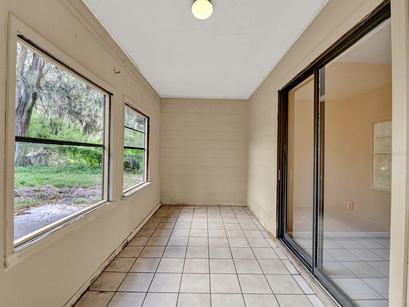 1057 OLD SOUTH DR, LAKELAND, FL, 33811