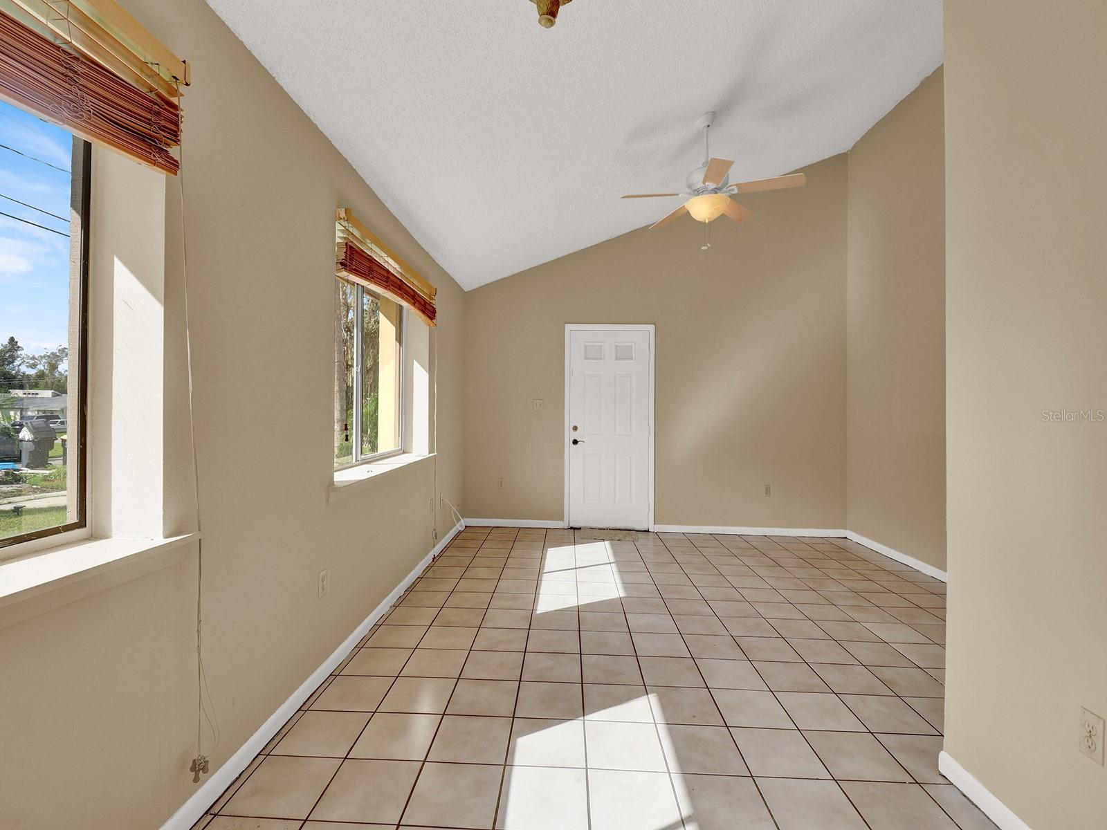 1057 OLD SOUTH DR, LAKELAND, FL, 33811