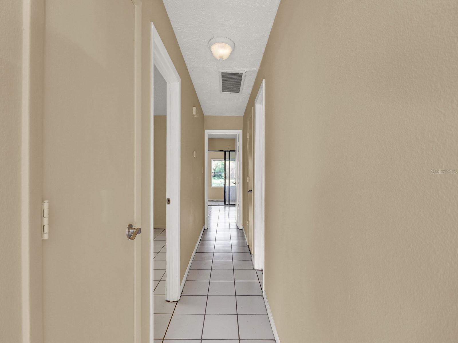 1057 OLD SOUTH DR, LAKELAND, FL, 33811