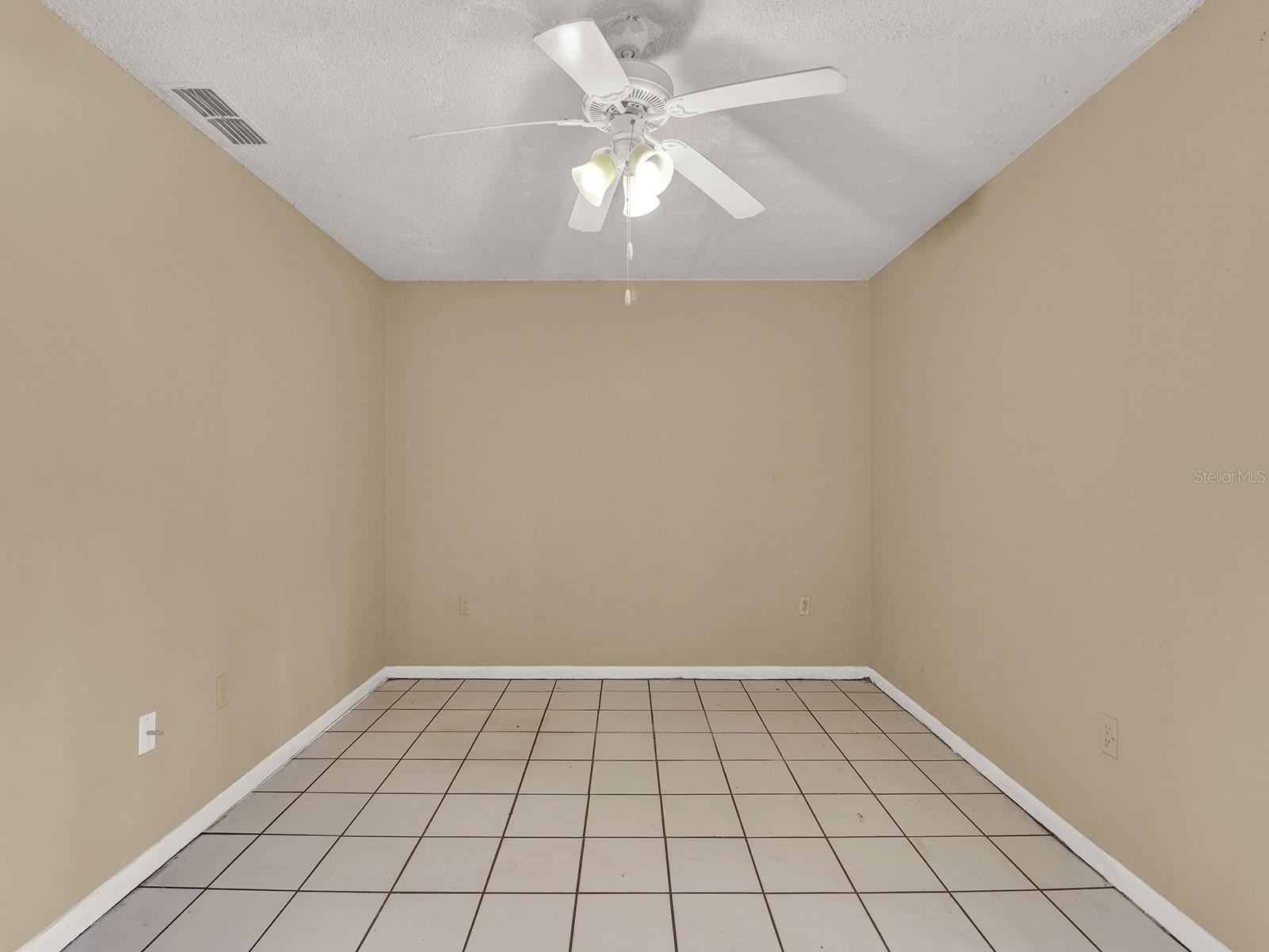 1057 OLD SOUTH DR, LAKELAND, FL, 33811