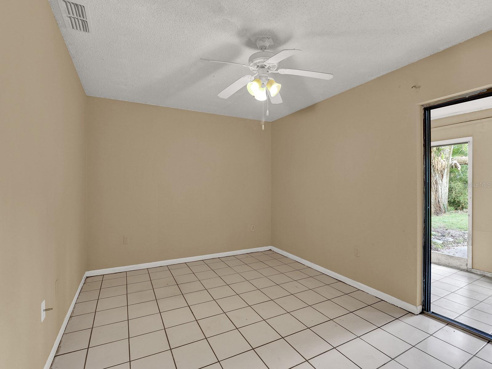 1057 OLD SOUTH DR, LAKELAND, FL, 33811