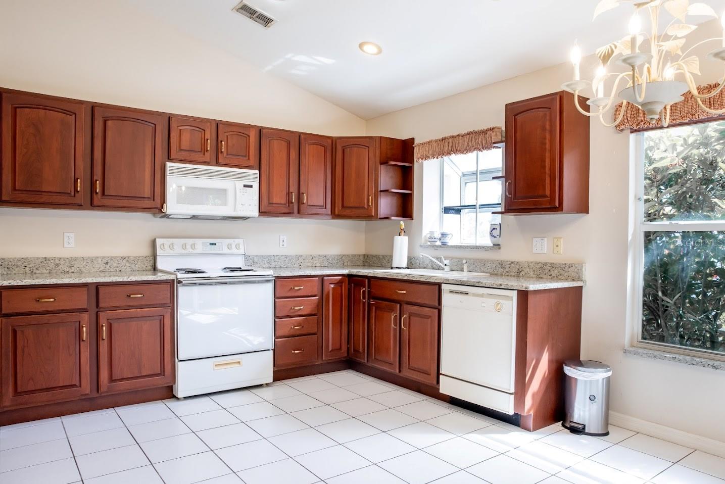 1404 WOODSTREAM DR, OLDSMAR, FL, 34677