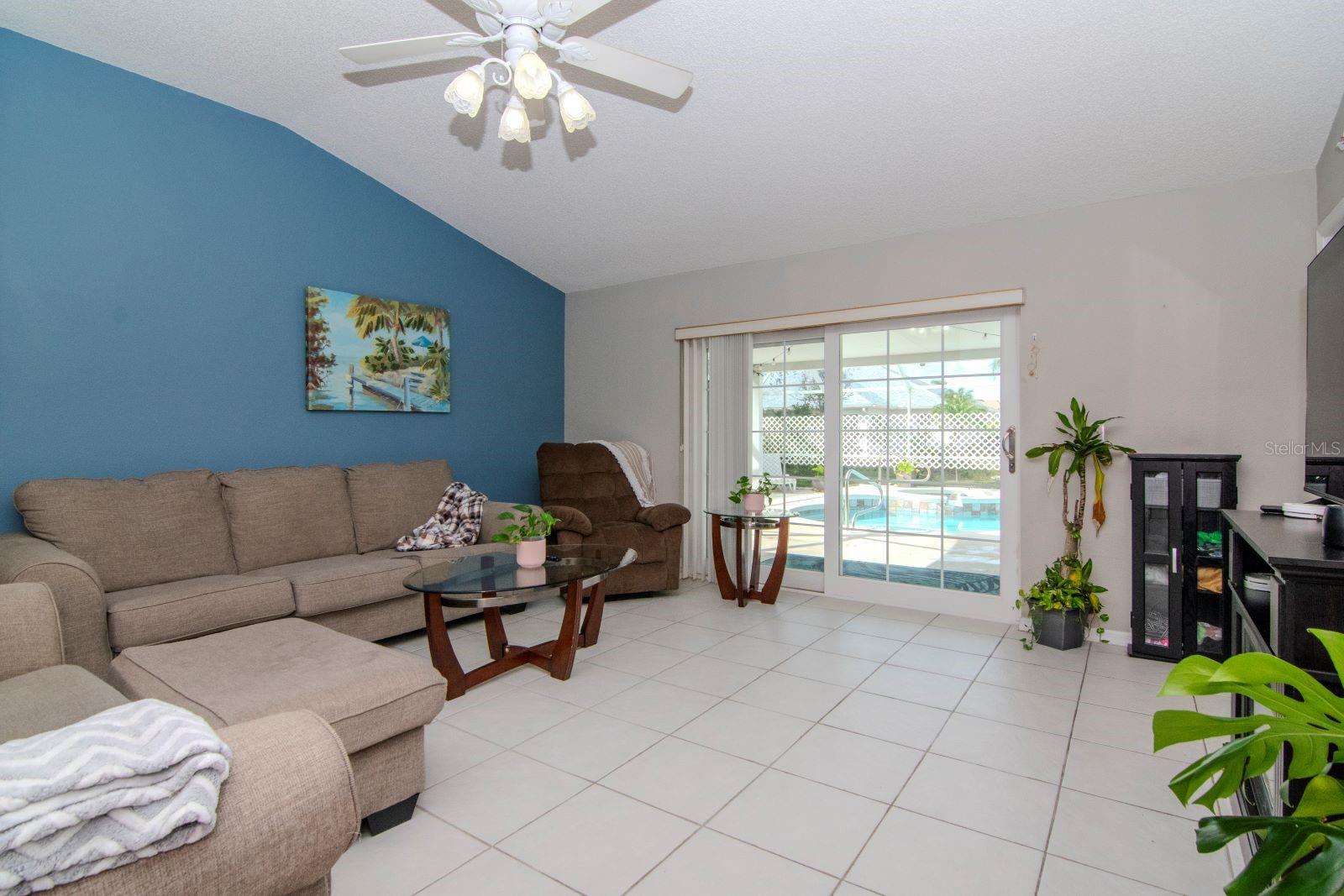 2467 E DEL WEBB BLVD, SUN CITY CENTER, FL, 33573
