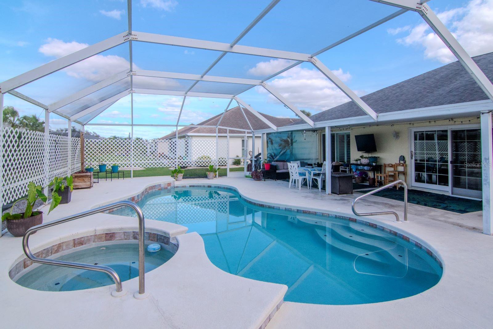 2467 E DEL WEBB BLVD, SUN CITY CENTER, FL, 33573