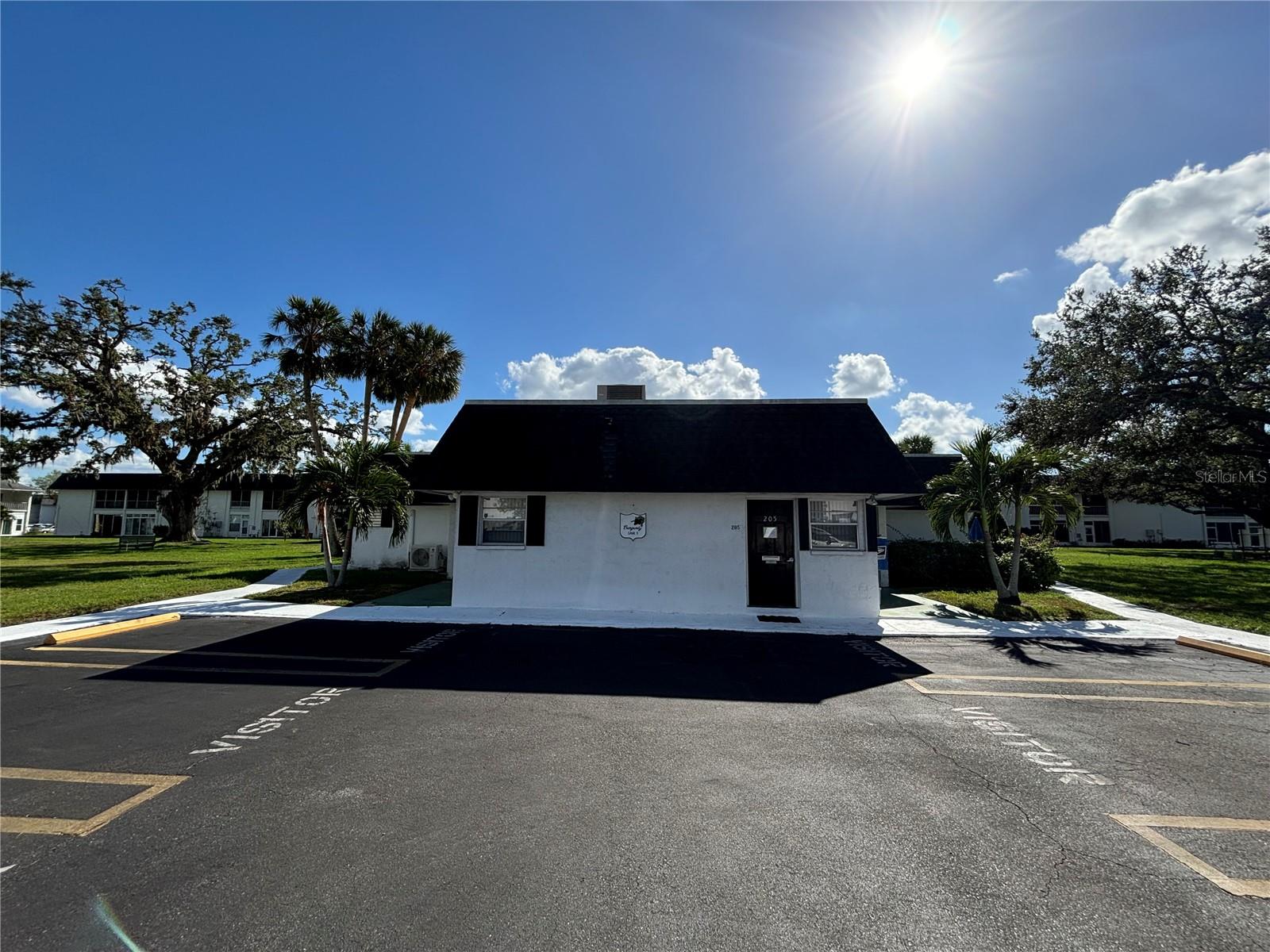 102 46TH AVENUE TER W #201, BRADENTON, FL, 34207