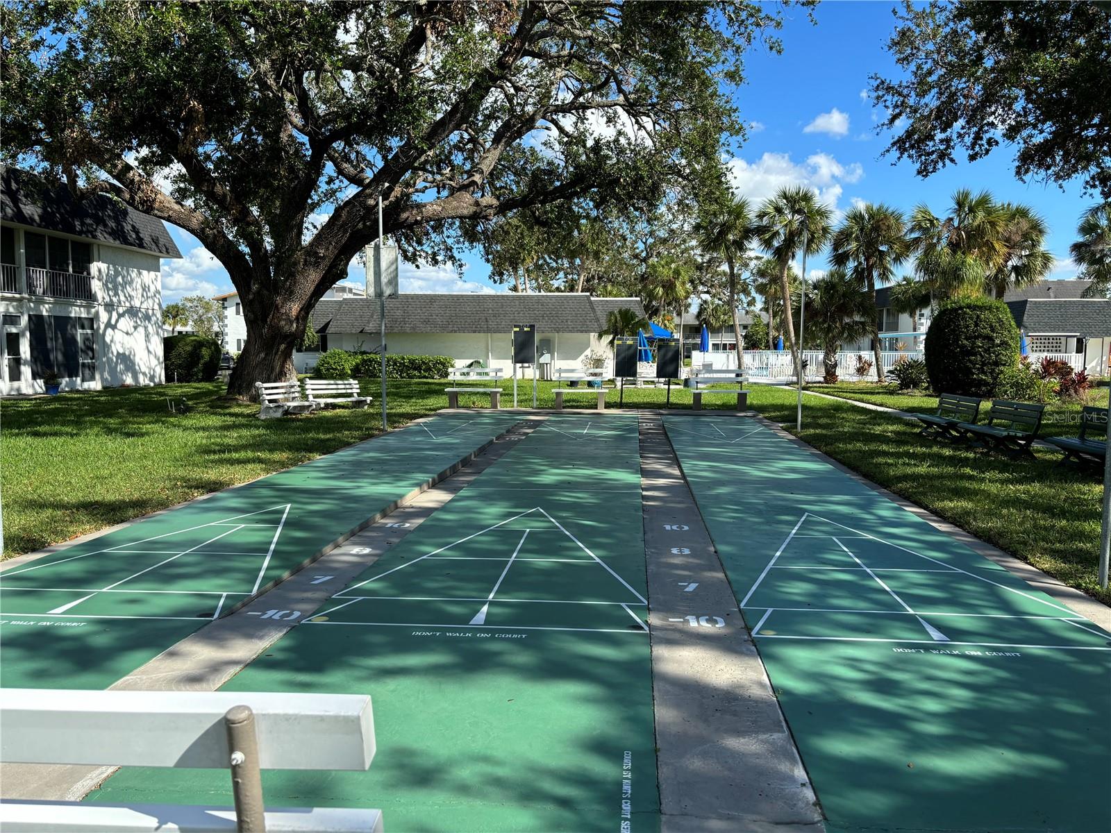102 46TH AVENUE TER W #201, BRADENTON, FL, 34207