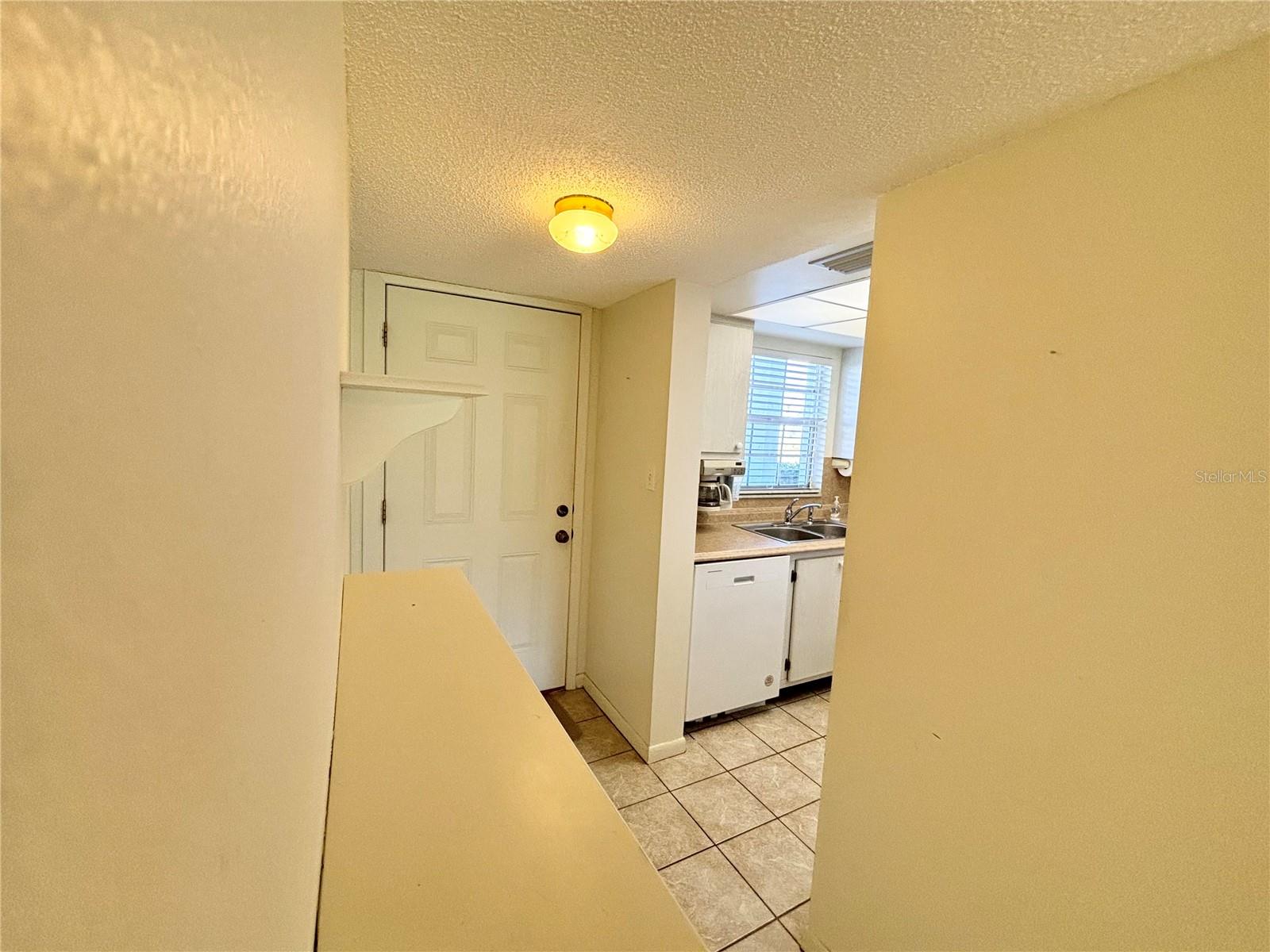 102 46TH AVENUE TER W #201, BRADENTON, FL, 34207