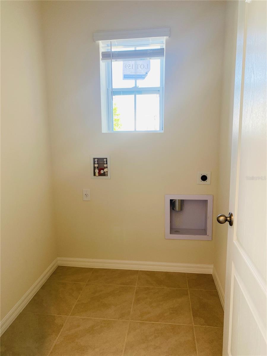 1064 ANDEAN LN, DAVENPORT, FL, 33837