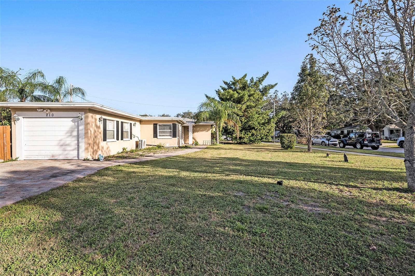 210 BAKER AVE, CLEARWATER, FL, 33755