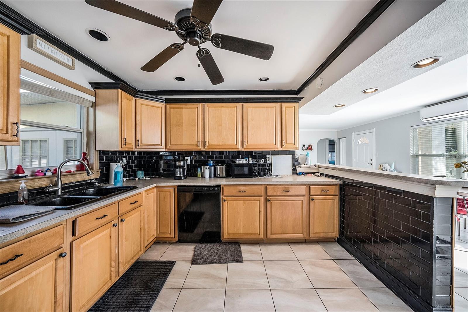 210 BAKER AVE, CLEARWATER, FL, 33755