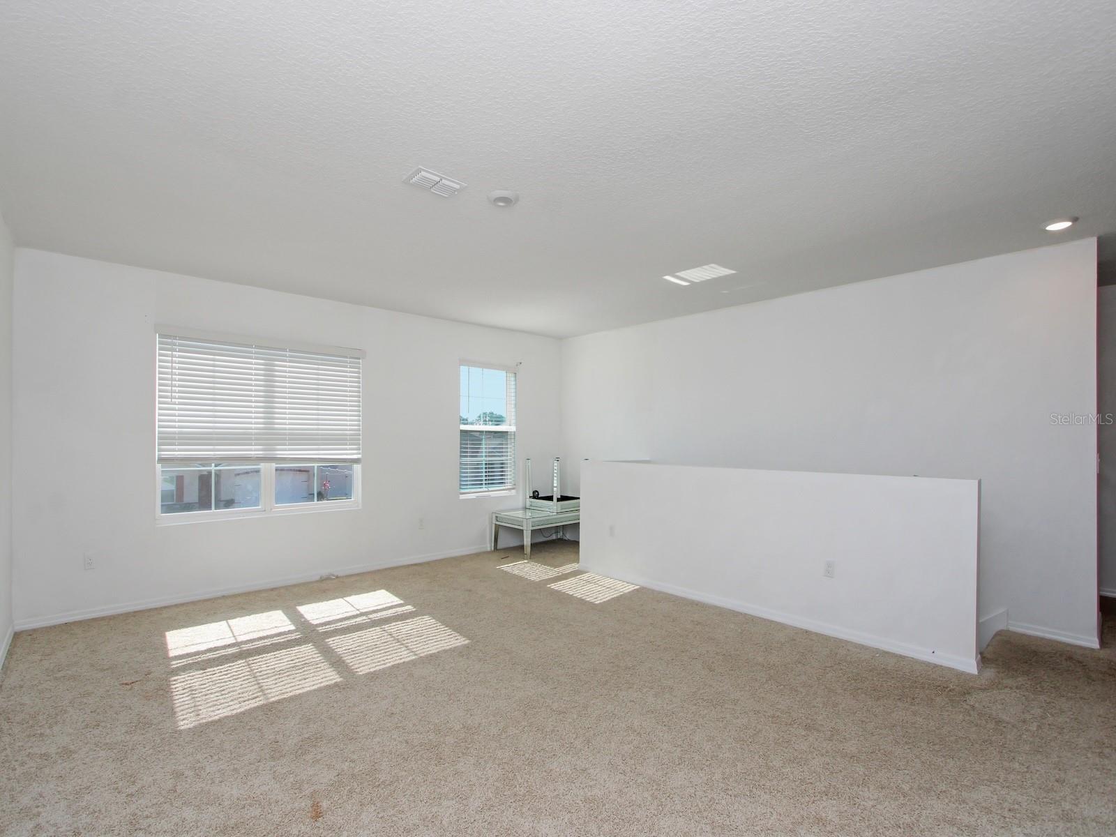 2582 GLACIER EXPRESS LN, TAVARES, FL, 32778