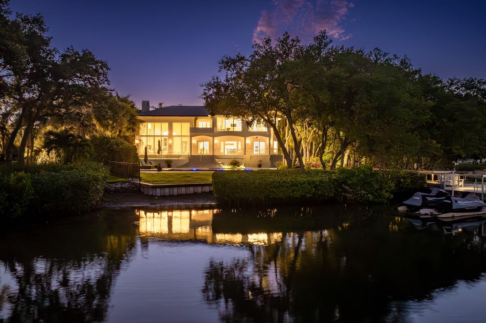 1883 BAYVIEW DR, TIERRA VERDE, FL, 33715