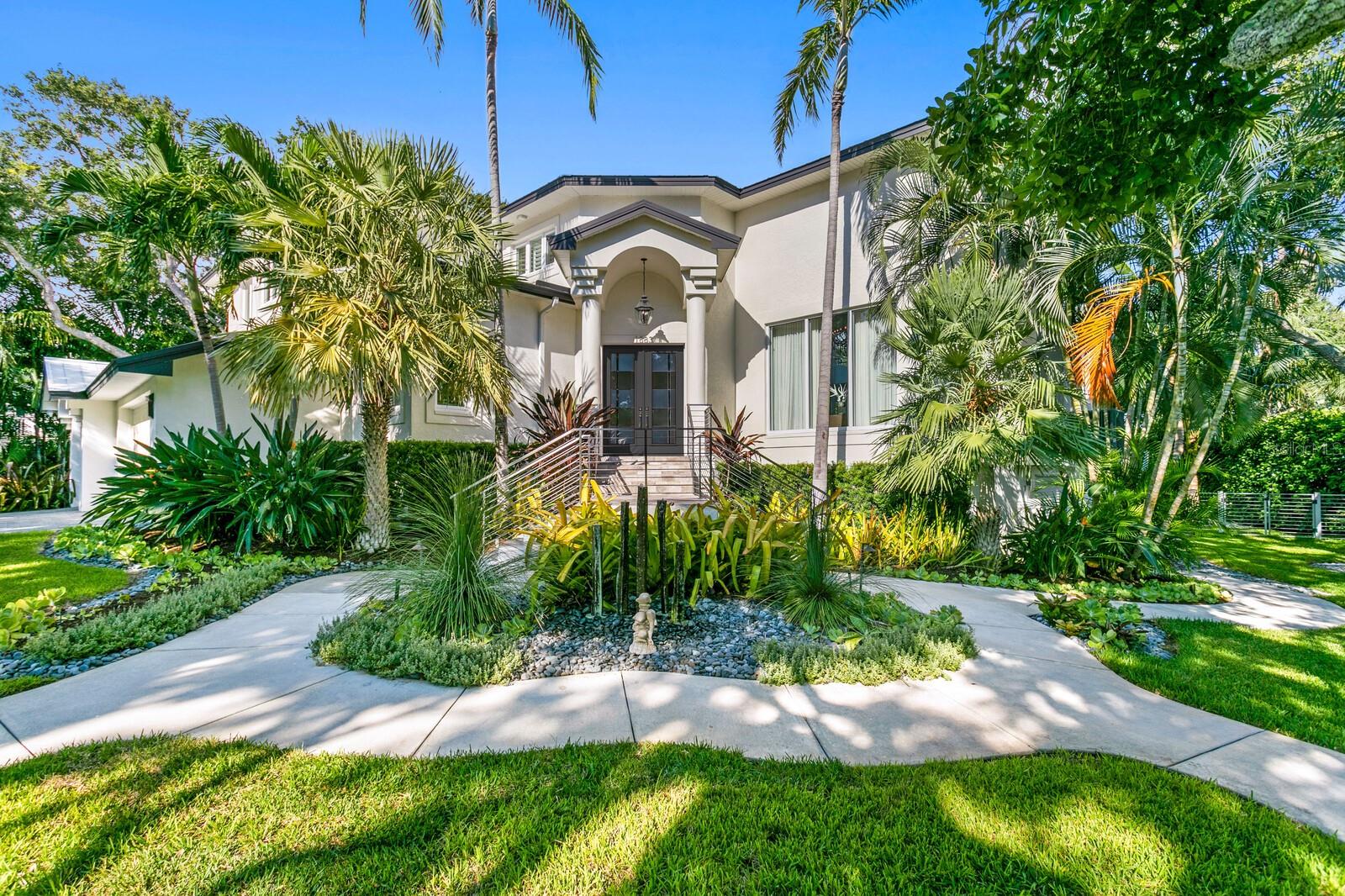 1883 BAYVIEW DR, TIERRA VERDE, FL, 33715