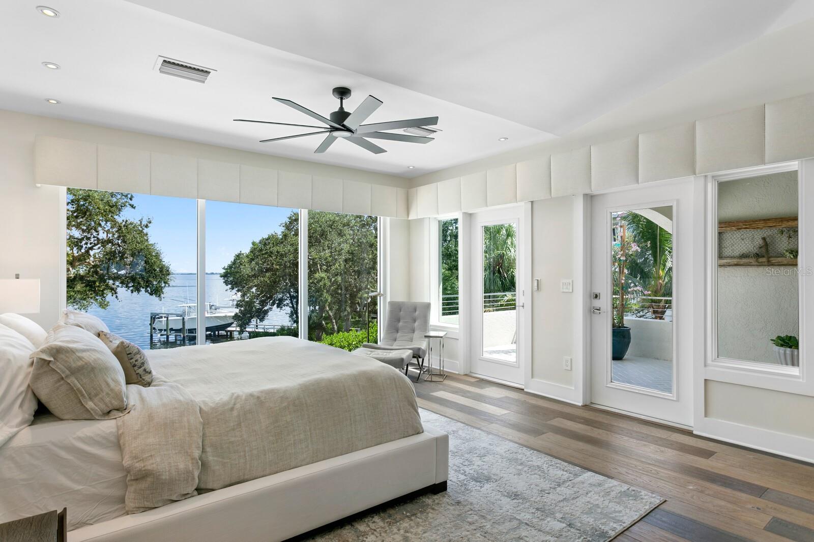 1883 BAYVIEW DR, TIERRA VERDE, FL, 33715