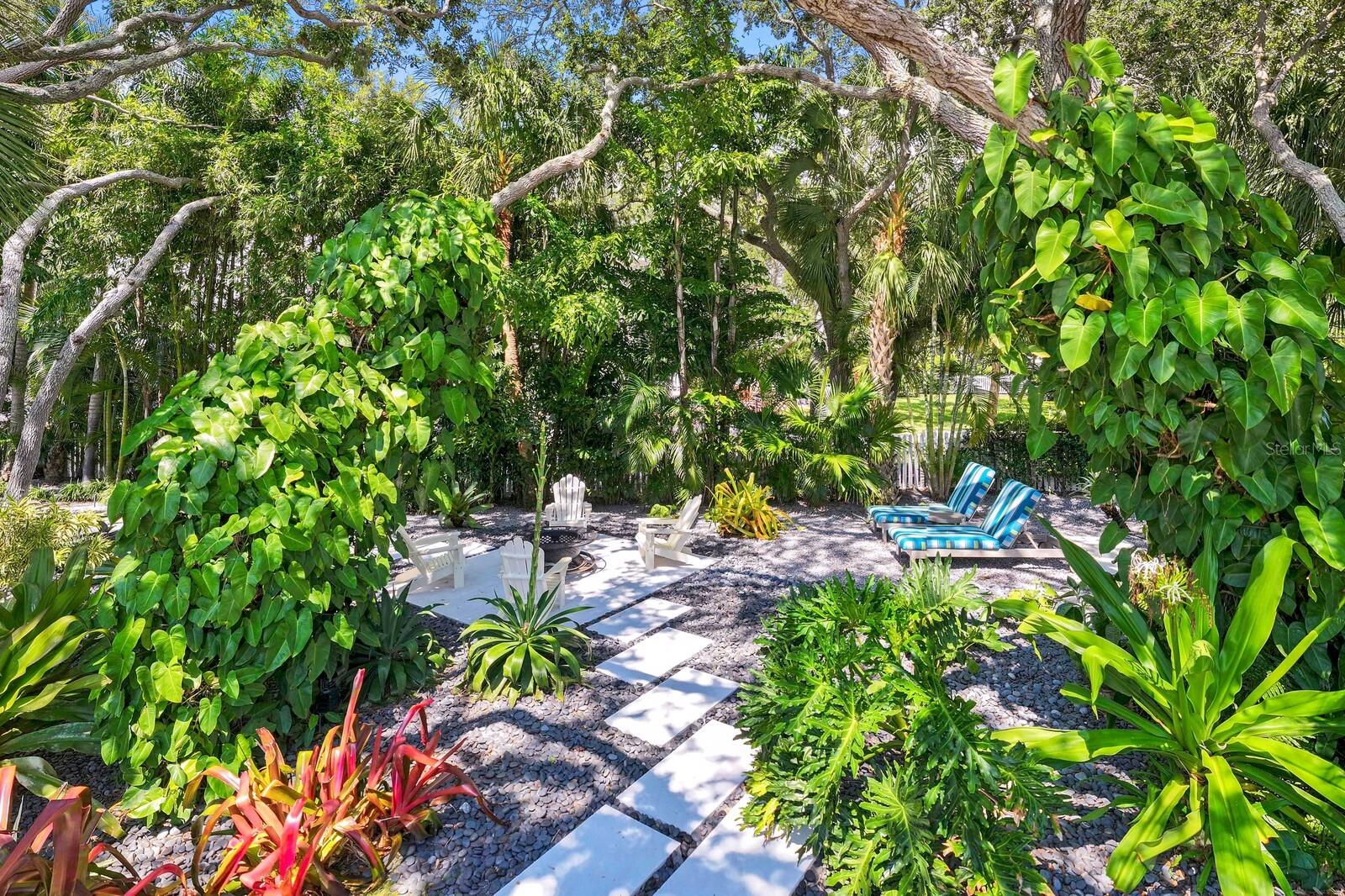 1883 BAYVIEW DR, TIERRA VERDE, FL, 33715