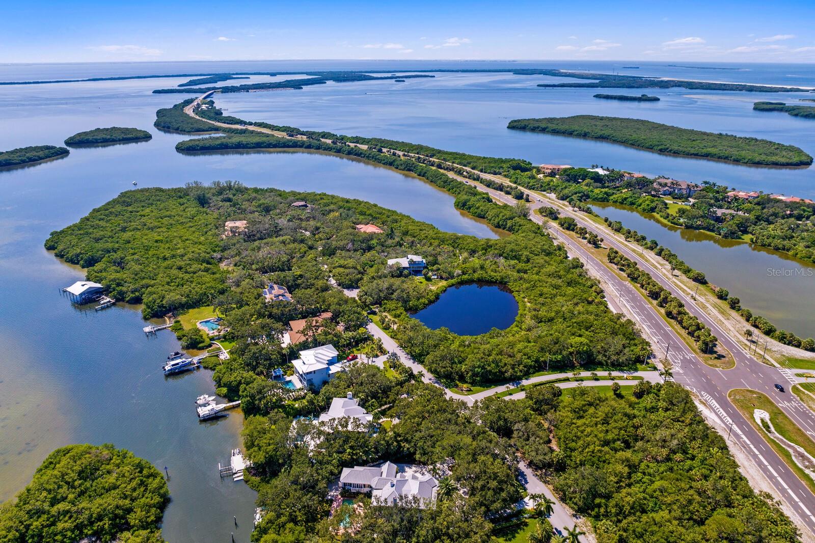 1883 BAYVIEW DR, TIERRA VERDE, FL, 33715