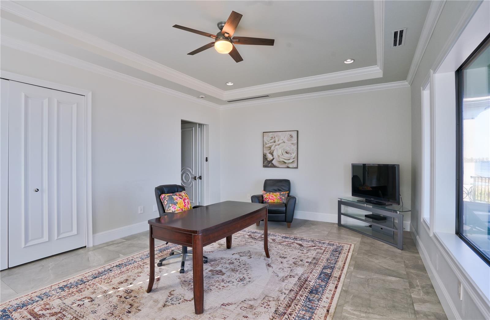 FC305137 Property Photo