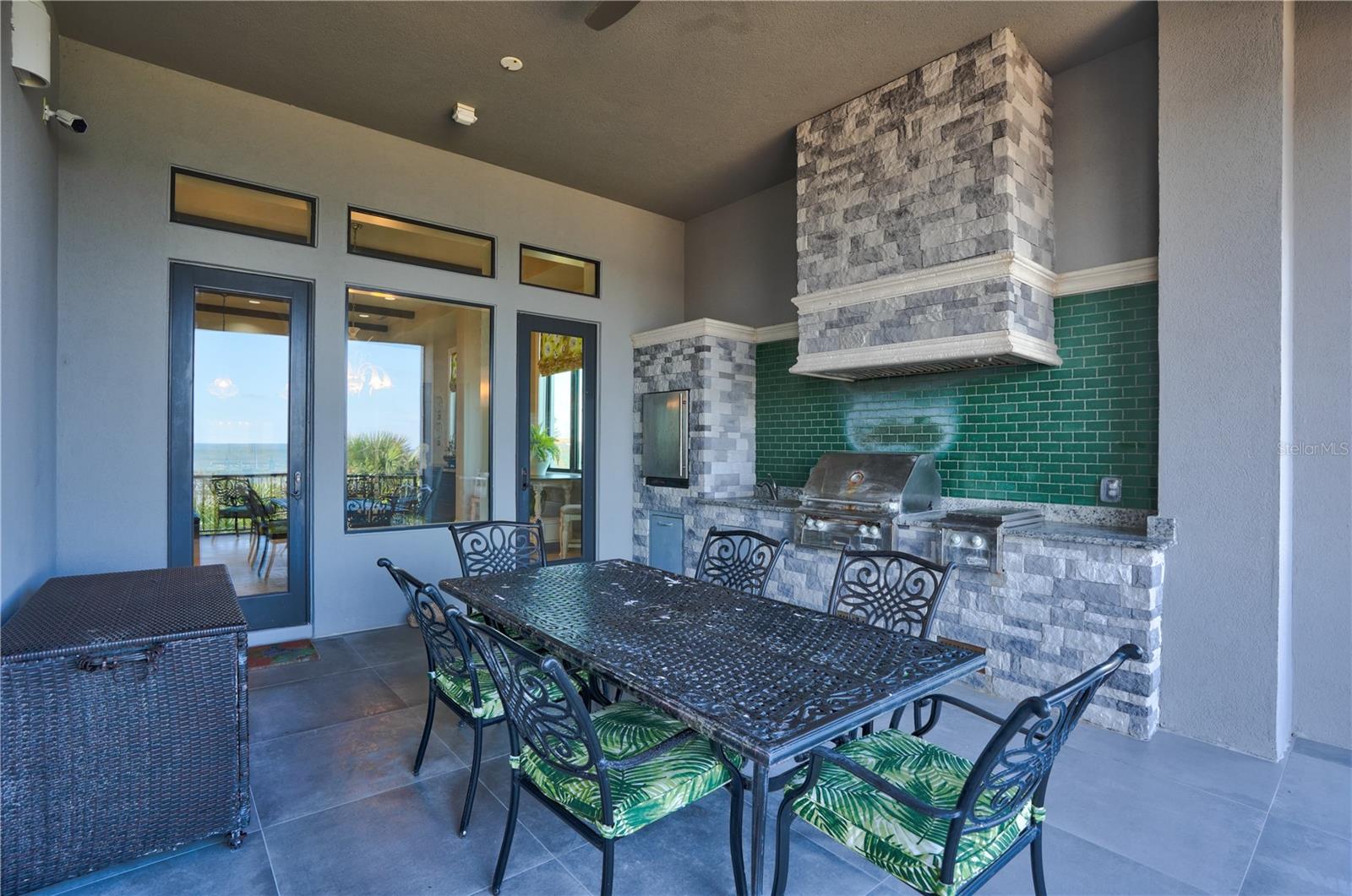 FC305137 Property Photo