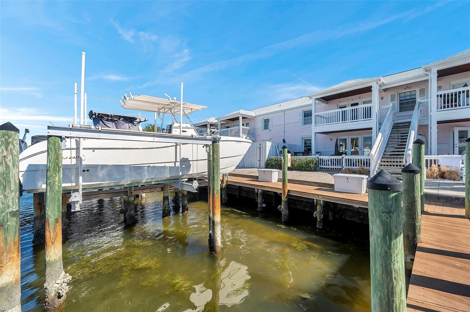 5175 ss108 COQUINA KEY DR SE #ss108, ST PETERSBURG, FL, 33705