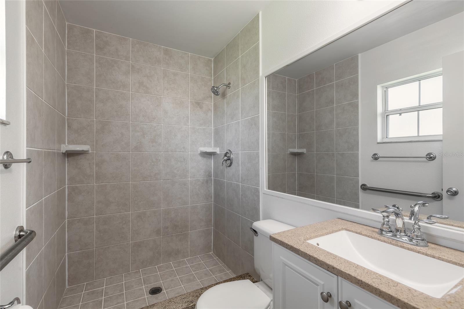 2823 QUEEN PALM DR, EDGEWATER, FL, 32141