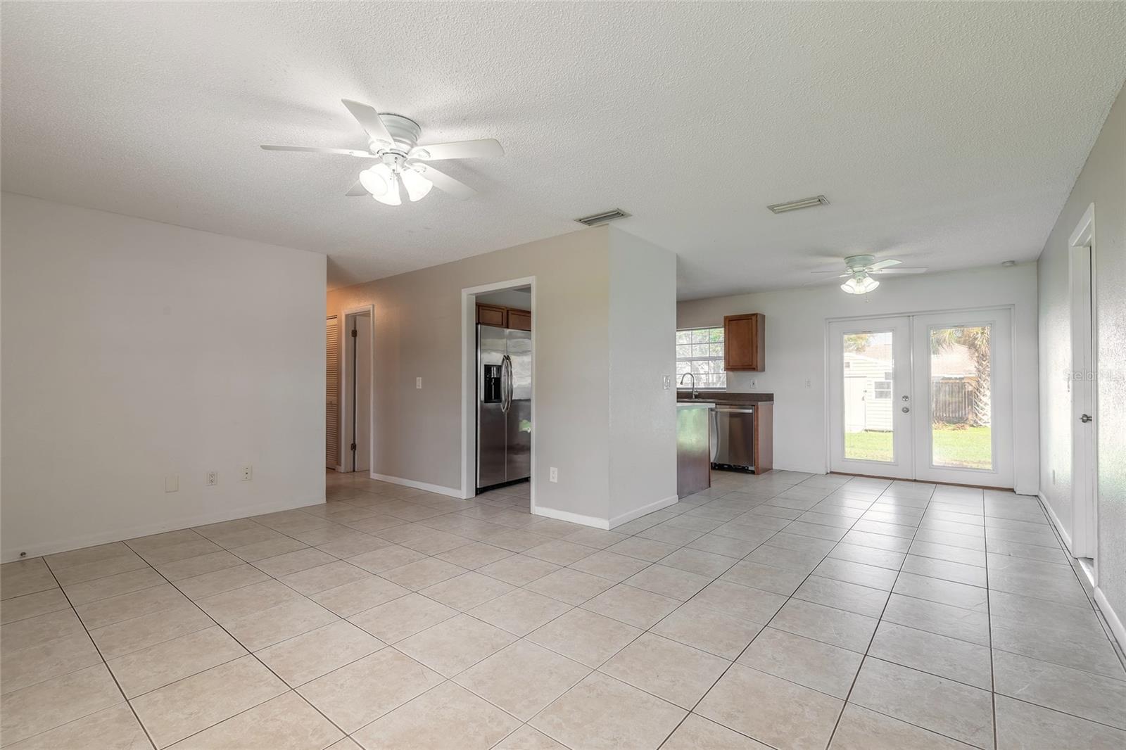2823 QUEEN PALM DR, EDGEWATER, FL, 32141