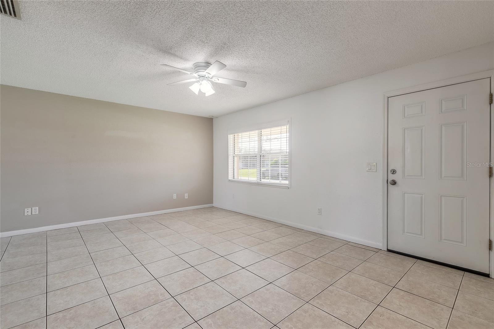 2823 QUEEN PALM DR, EDGEWATER, FL, 32141