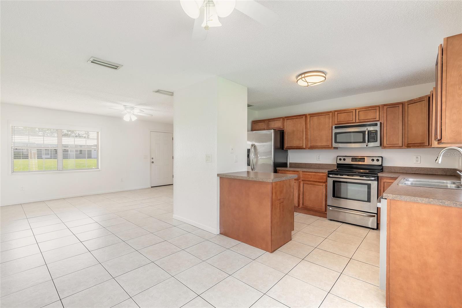 2823 QUEEN PALM DR, EDGEWATER, FL, 32141