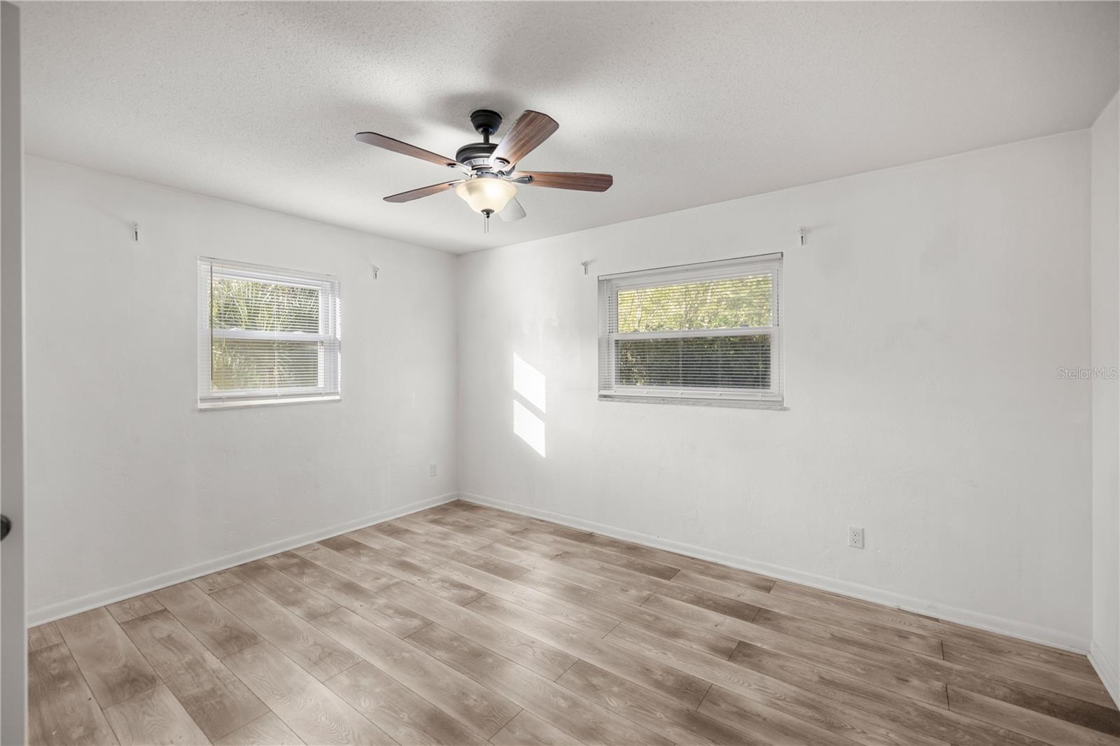 820 NE 42ND TER, OCALA, FL, 34470