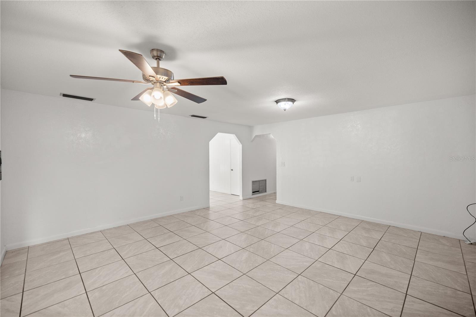 820 NE 42ND TER, OCALA, FL, 34470