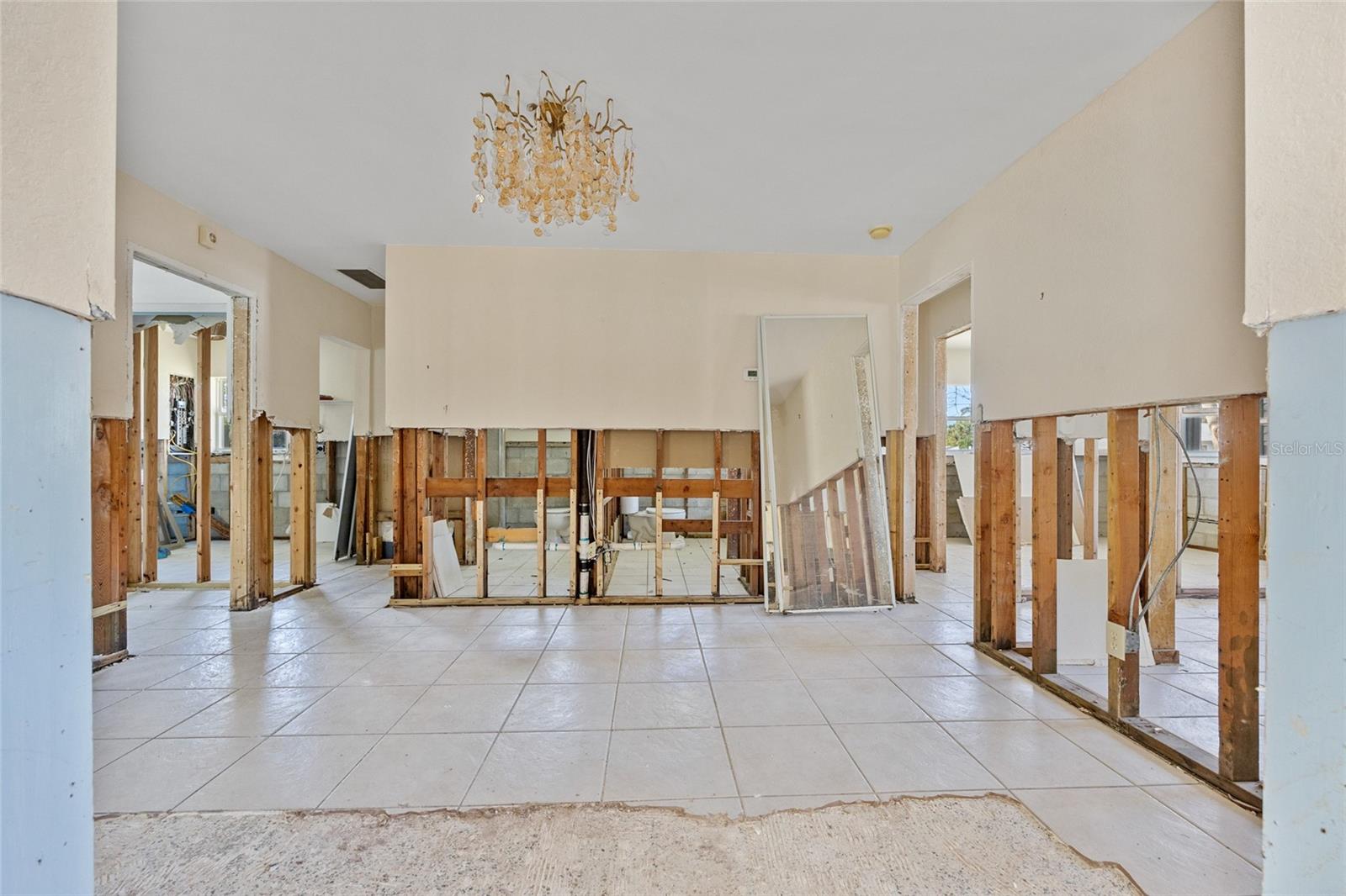625 W OLYMPIA AVE, PUNTA GORDA, FL, 33950