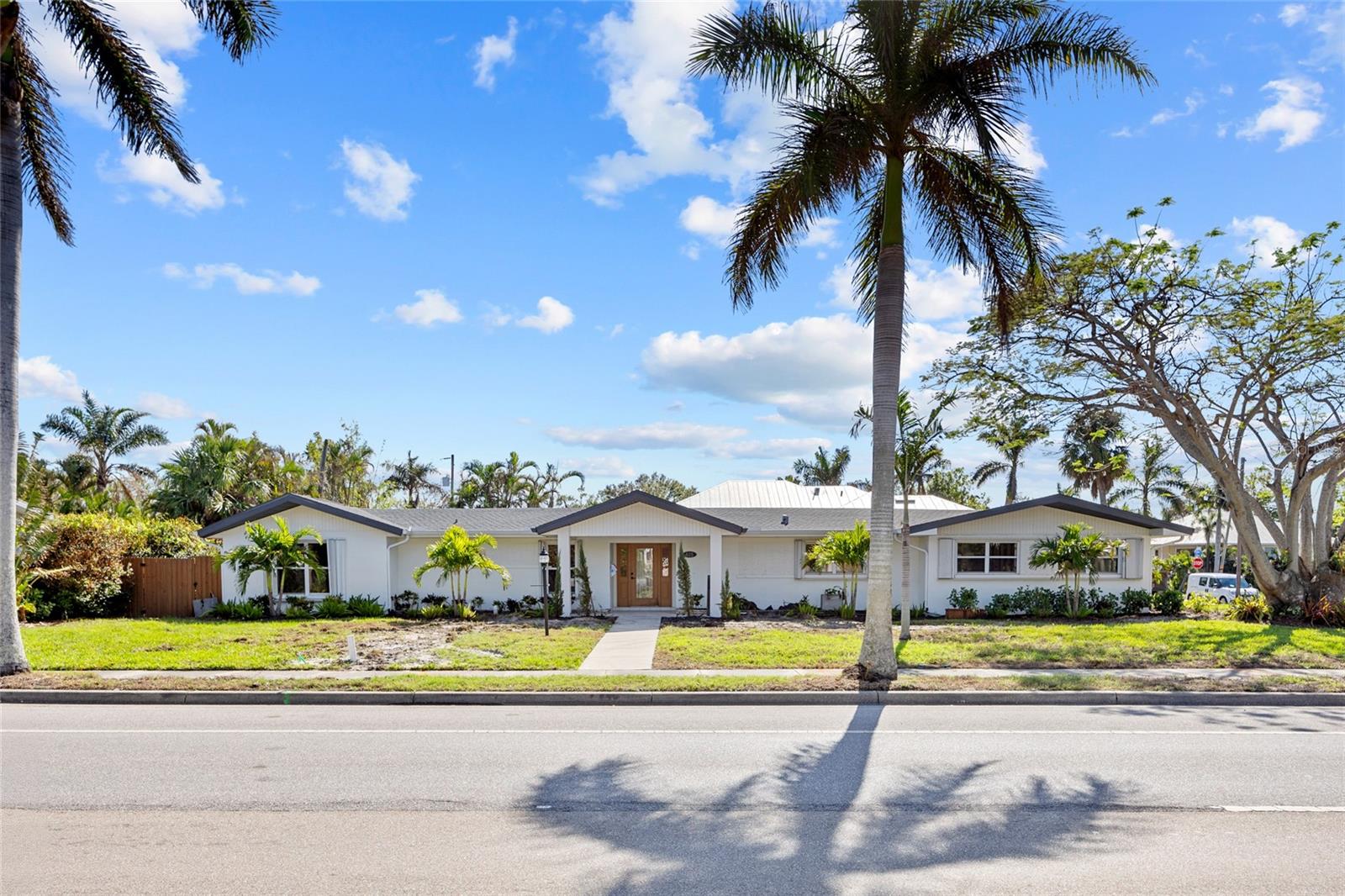 625 W OLYMPIA AVE, PUNTA GORDA, FL, 33950