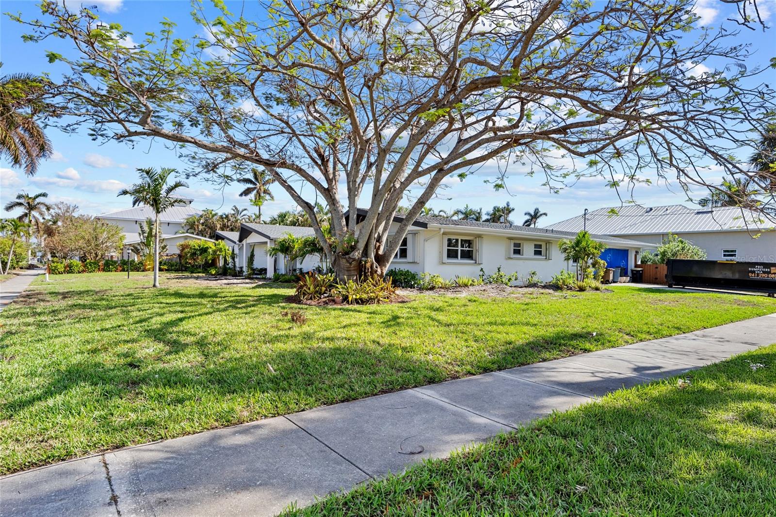 625 W OLYMPIA AVE, PUNTA GORDA, FL, 33950
