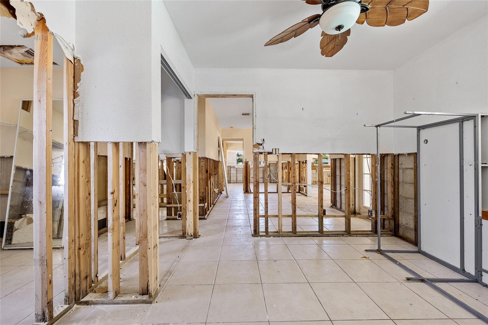625 W OLYMPIA AVE, PUNTA GORDA, FL, 33950