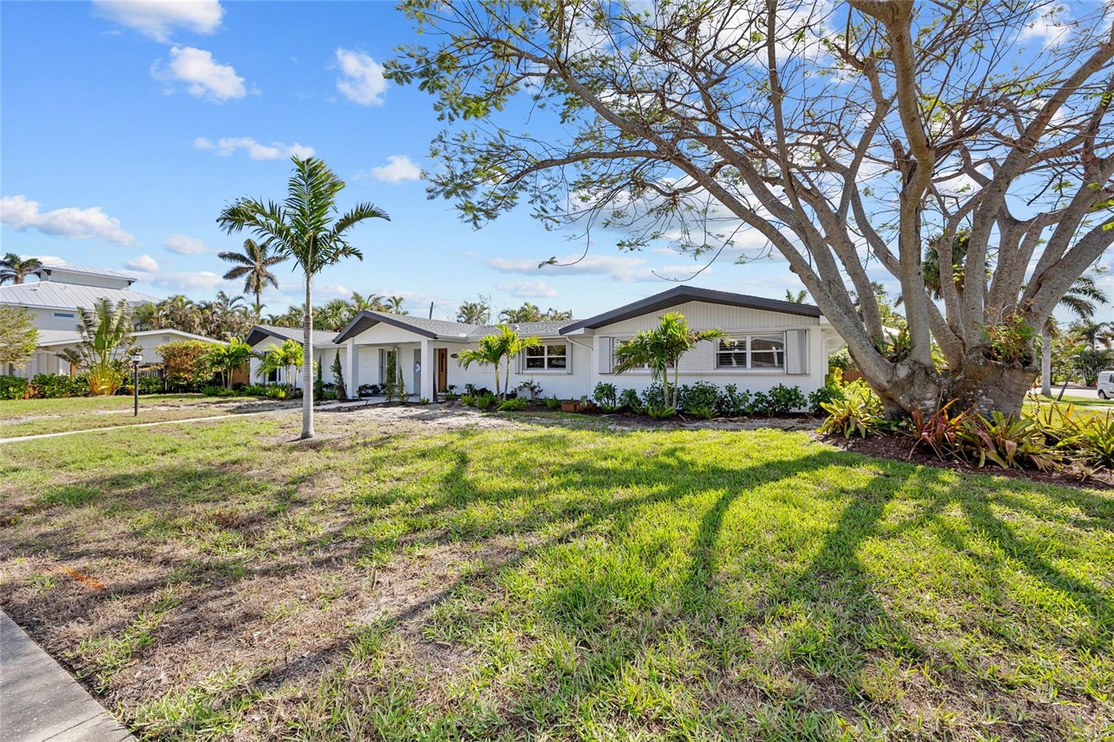 625 W OLYMPIA AVE, PUNTA GORDA, FL, 33950