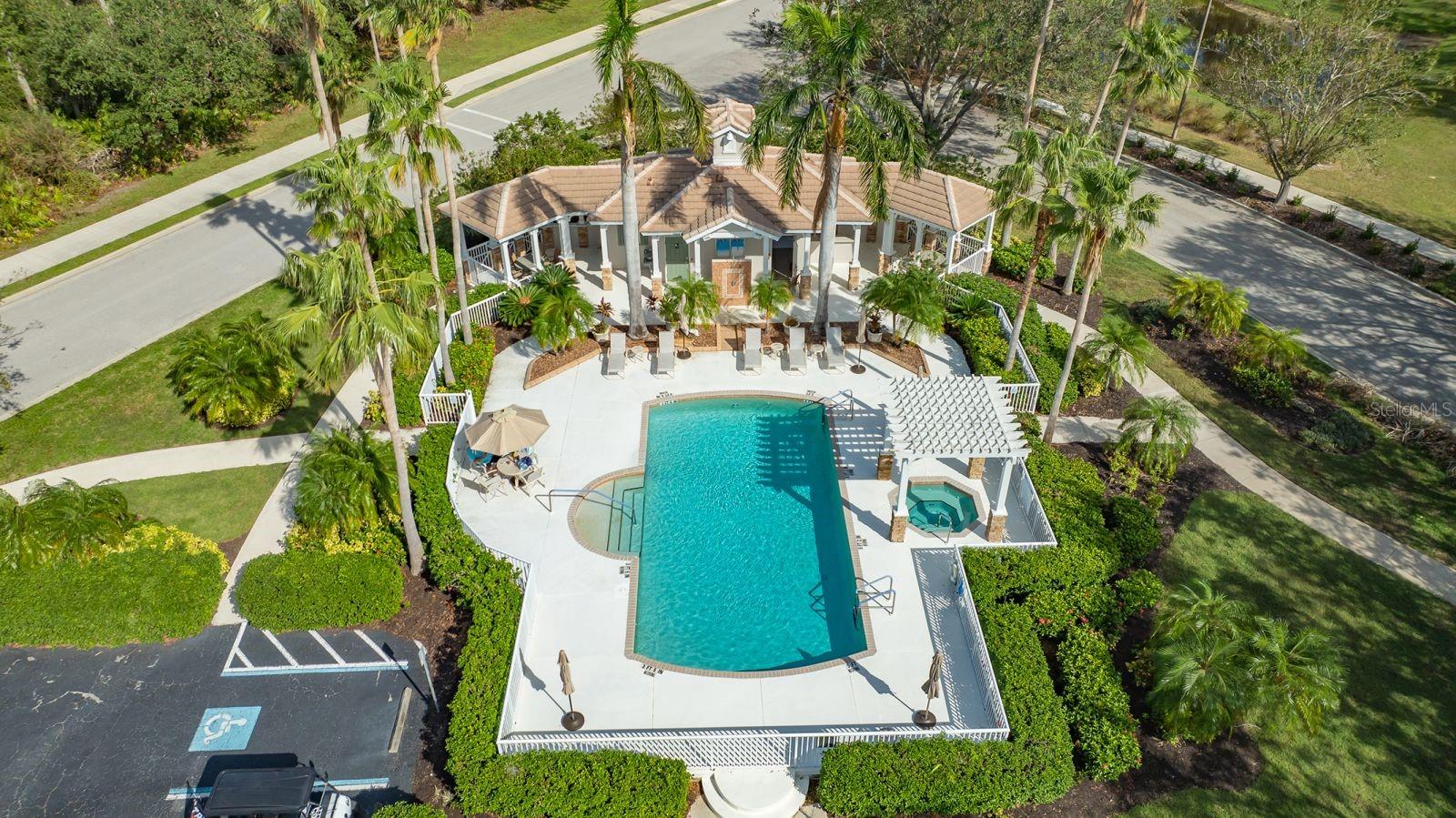 7038 FOUR SEASONS CIR, LAKEWOOD RANCH, FL, 34202