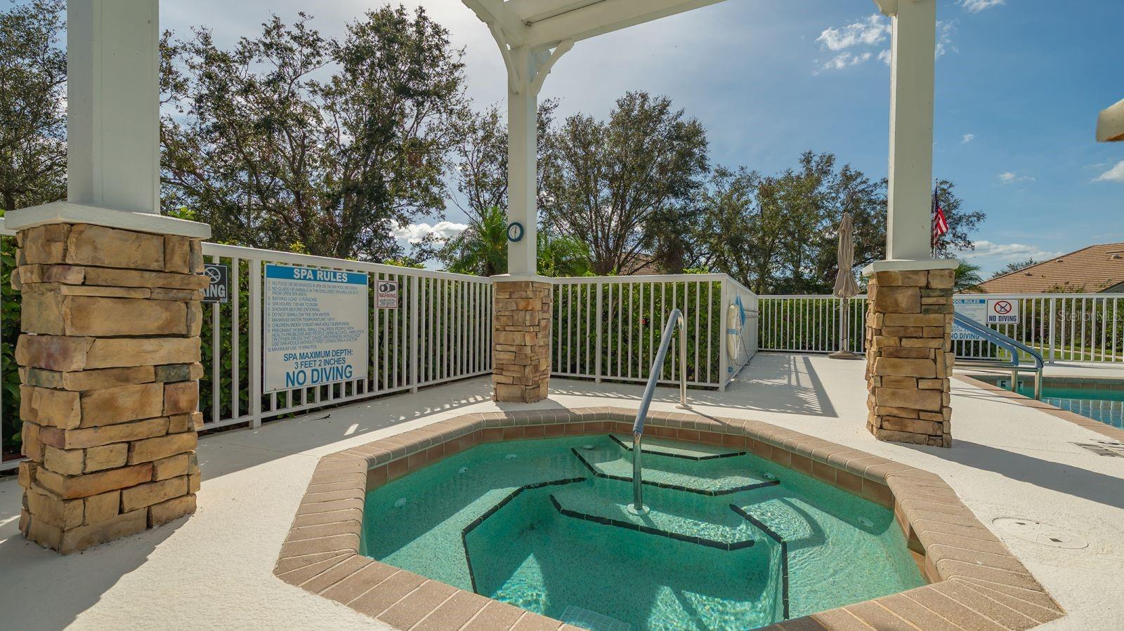7038 FOUR SEASONS CIR, LAKEWOOD RANCH, FL, 34202