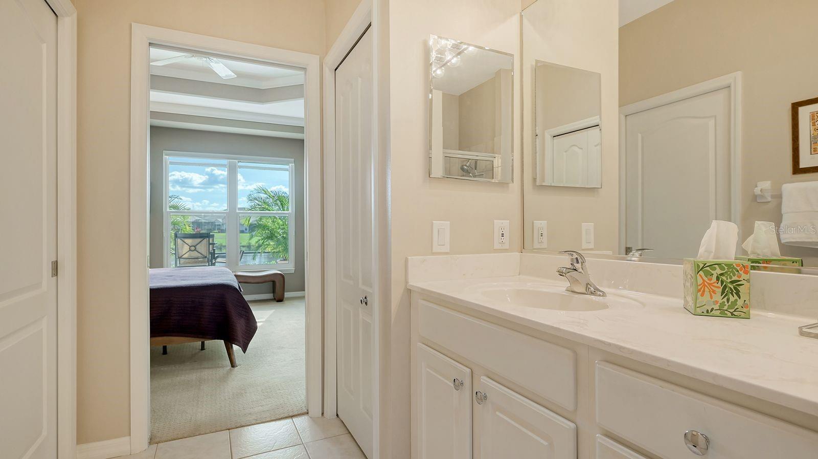 7038 FOUR SEASONS CIR, LAKEWOOD RANCH, FL, 34202