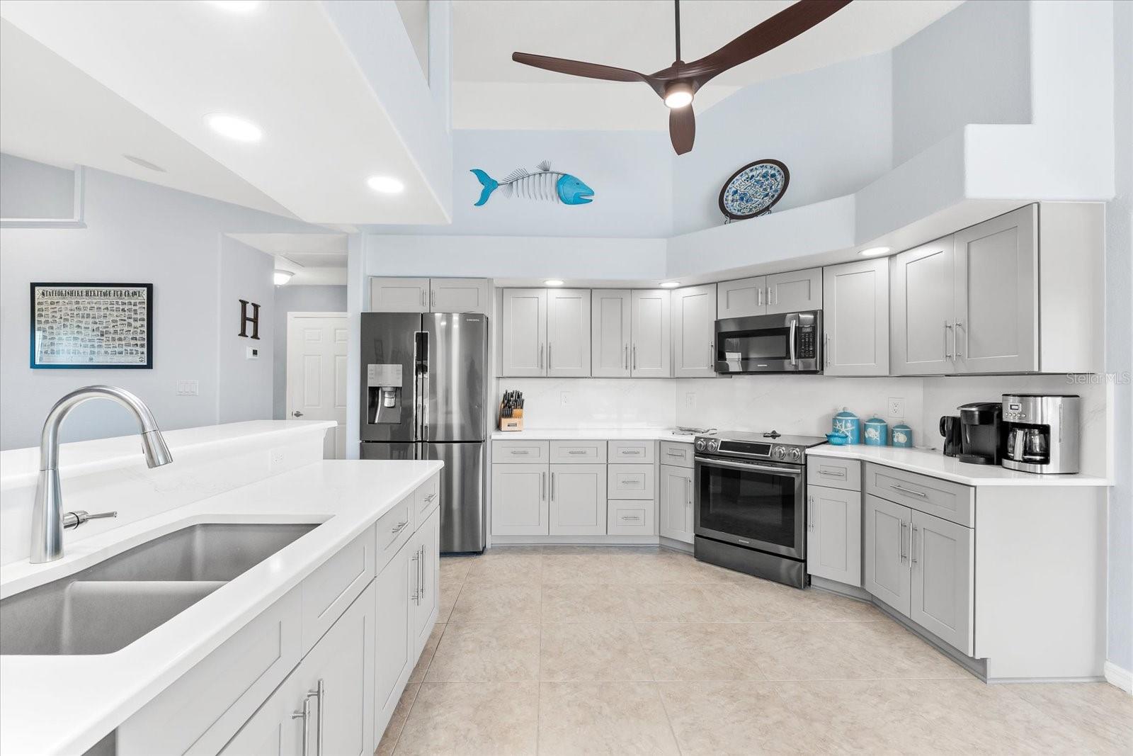 15204 BRAINBRIDGE CIR, PORT CHARLOTTE, FL, 33981