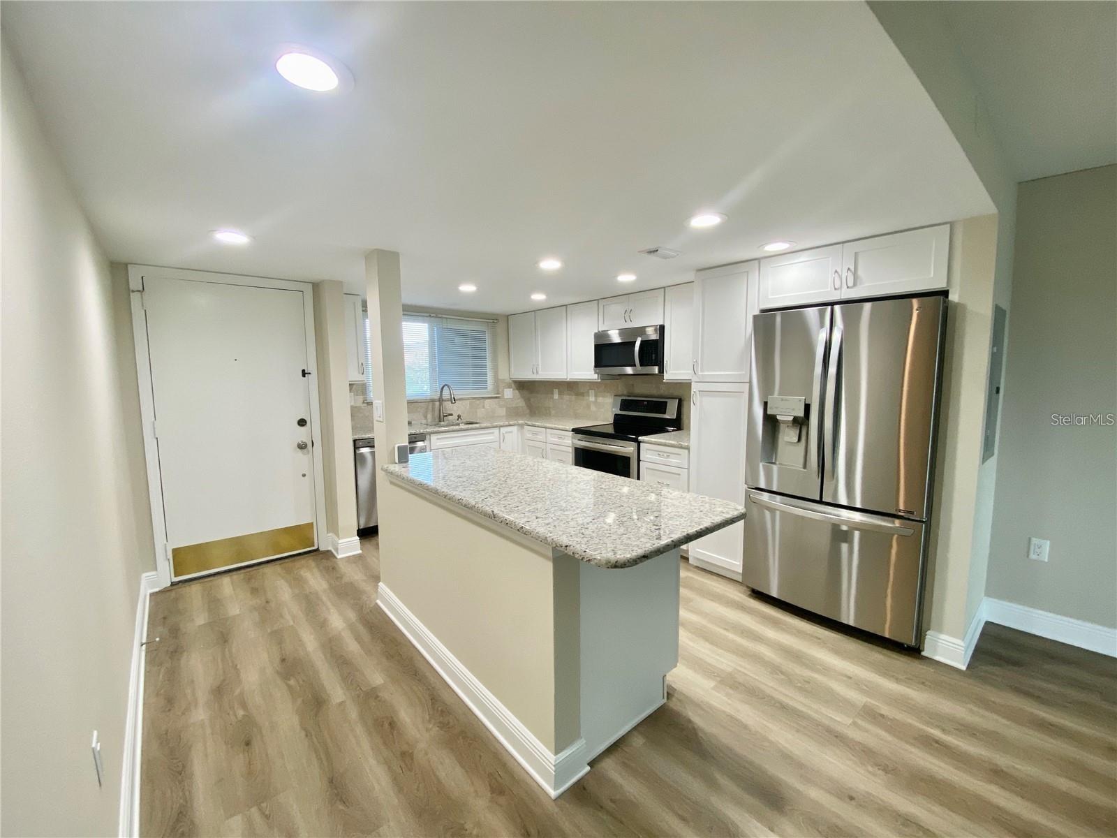 90 S HIGHLAND AVE #1202, TARPON SPRINGS, FL, 34689