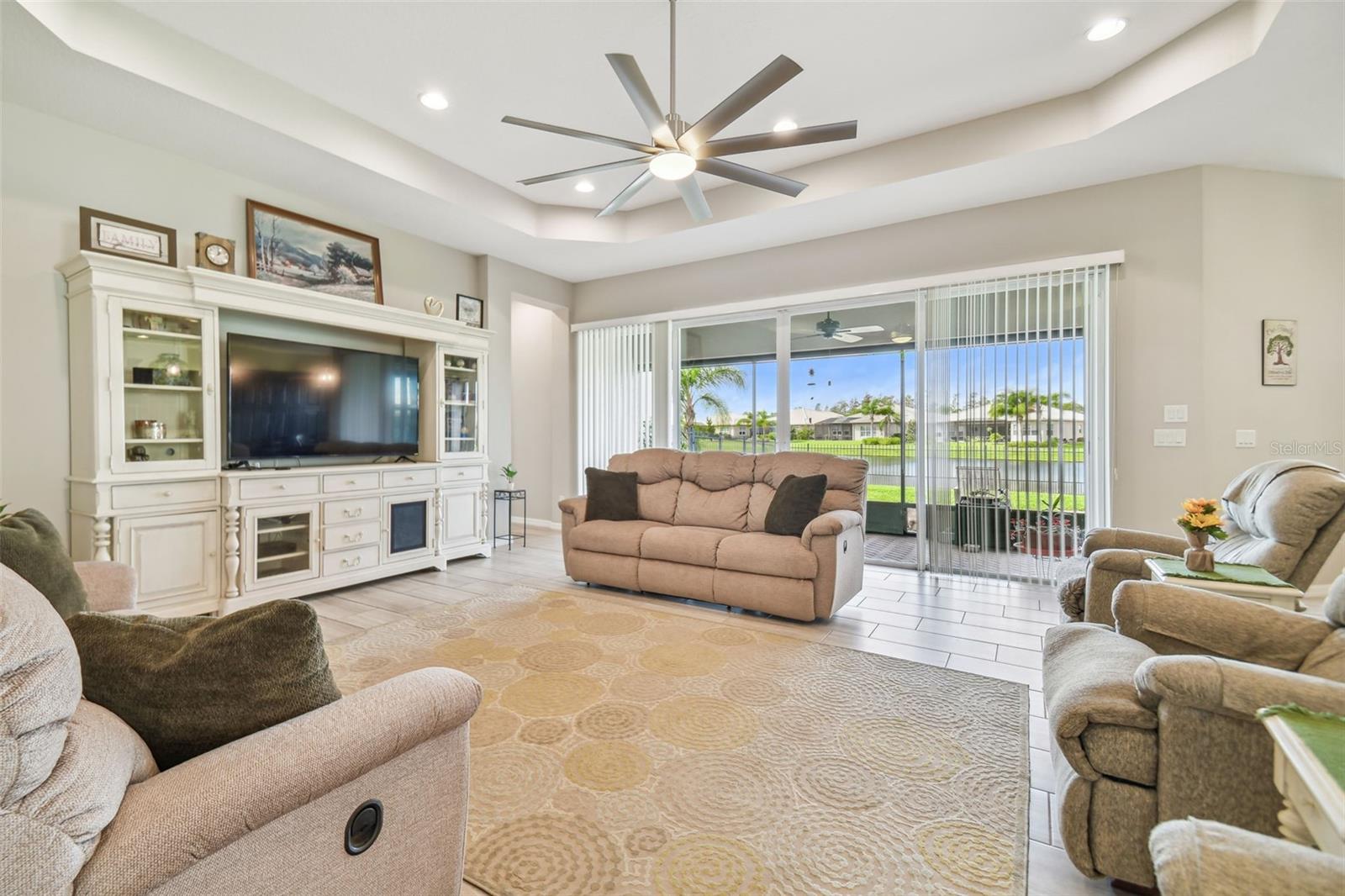 15940 CAPE CORAL DR, WIMAUMA, FL, 33598