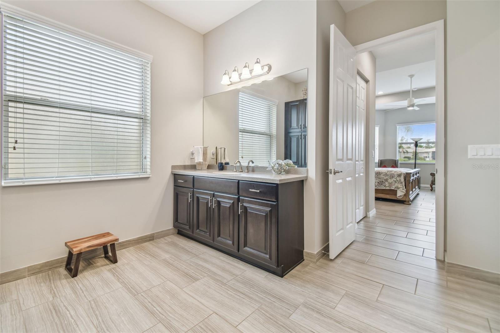 15940 CAPE CORAL DR, WIMAUMA, FL, 33598