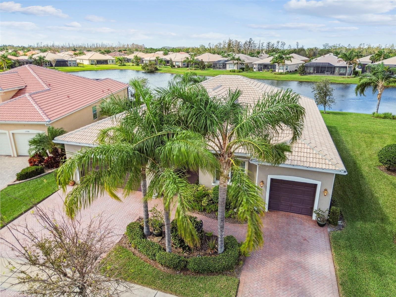 15940 CAPE CORAL DR, WIMAUMA, FL, 33598
