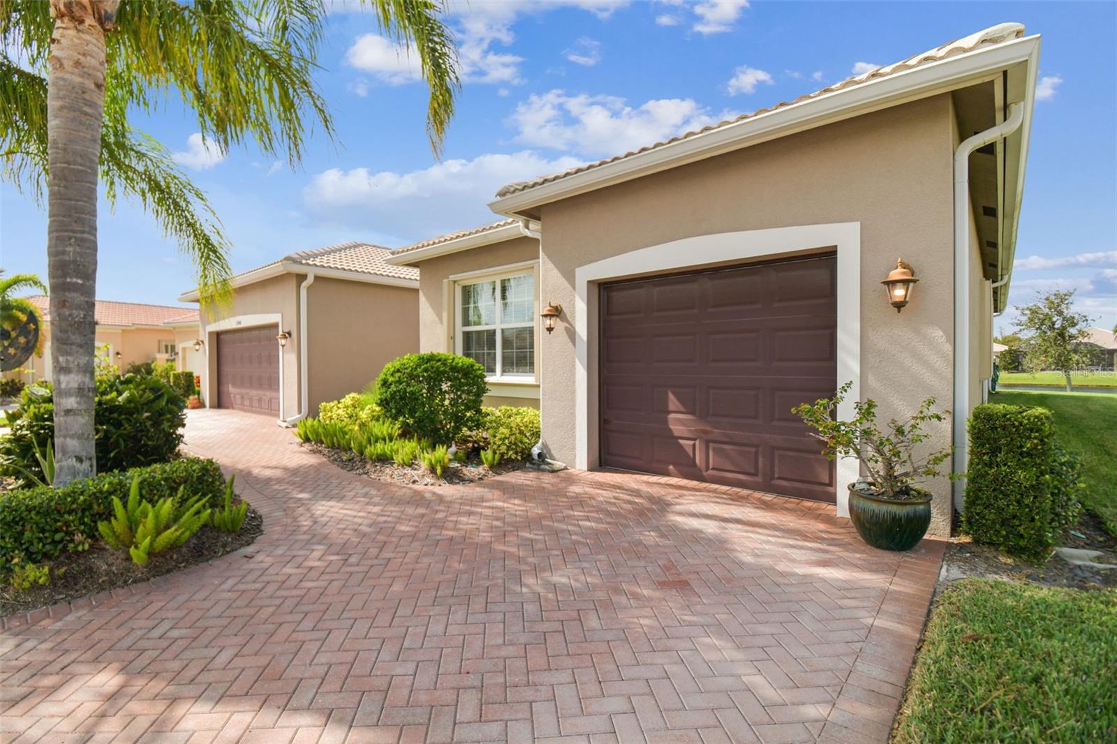 15940 CAPE CORAL DR, WIMAUMA, FL, 33598