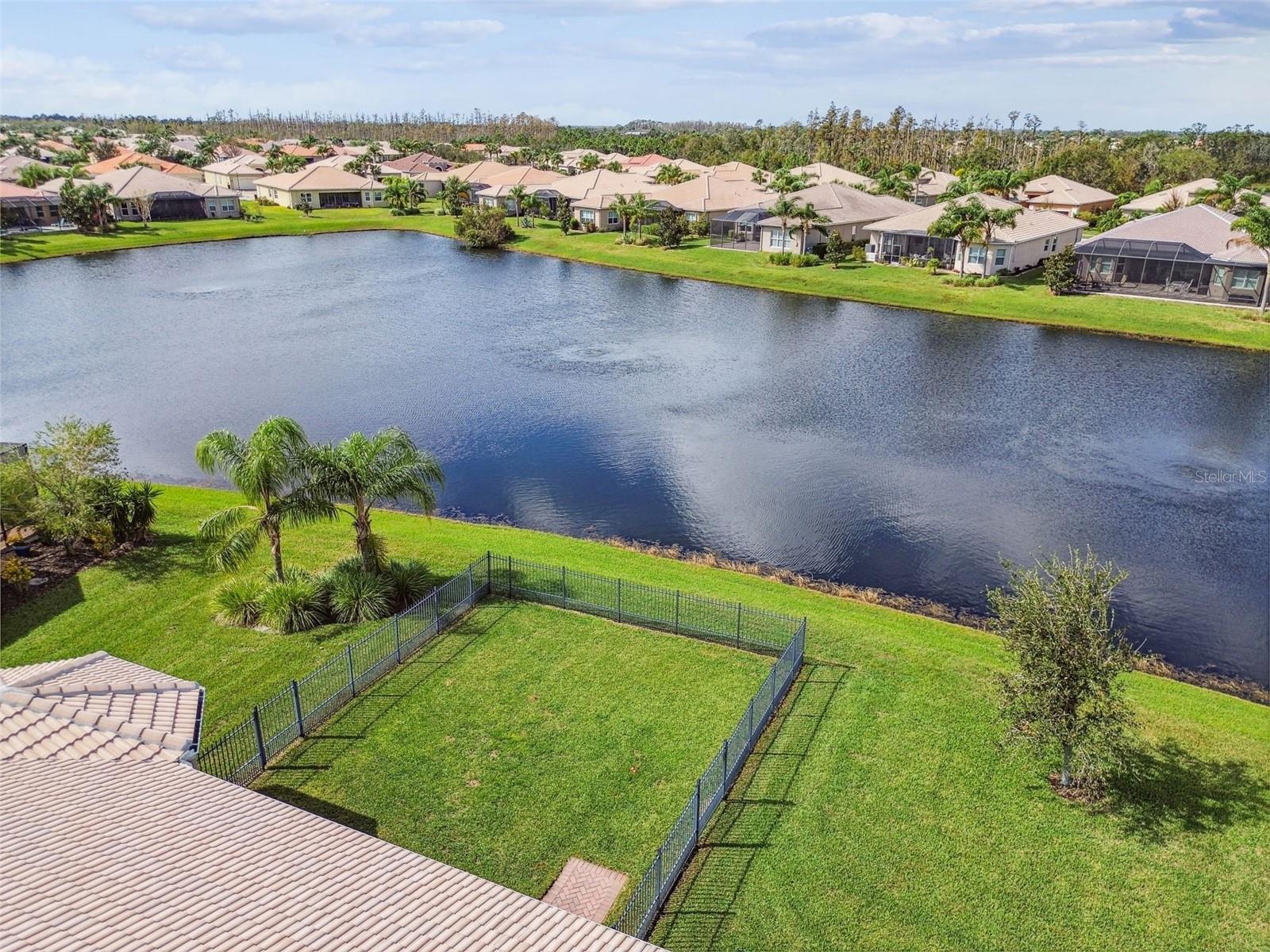 15940 CAPE CORAL DR, WIMAUMA, FL, 33598
