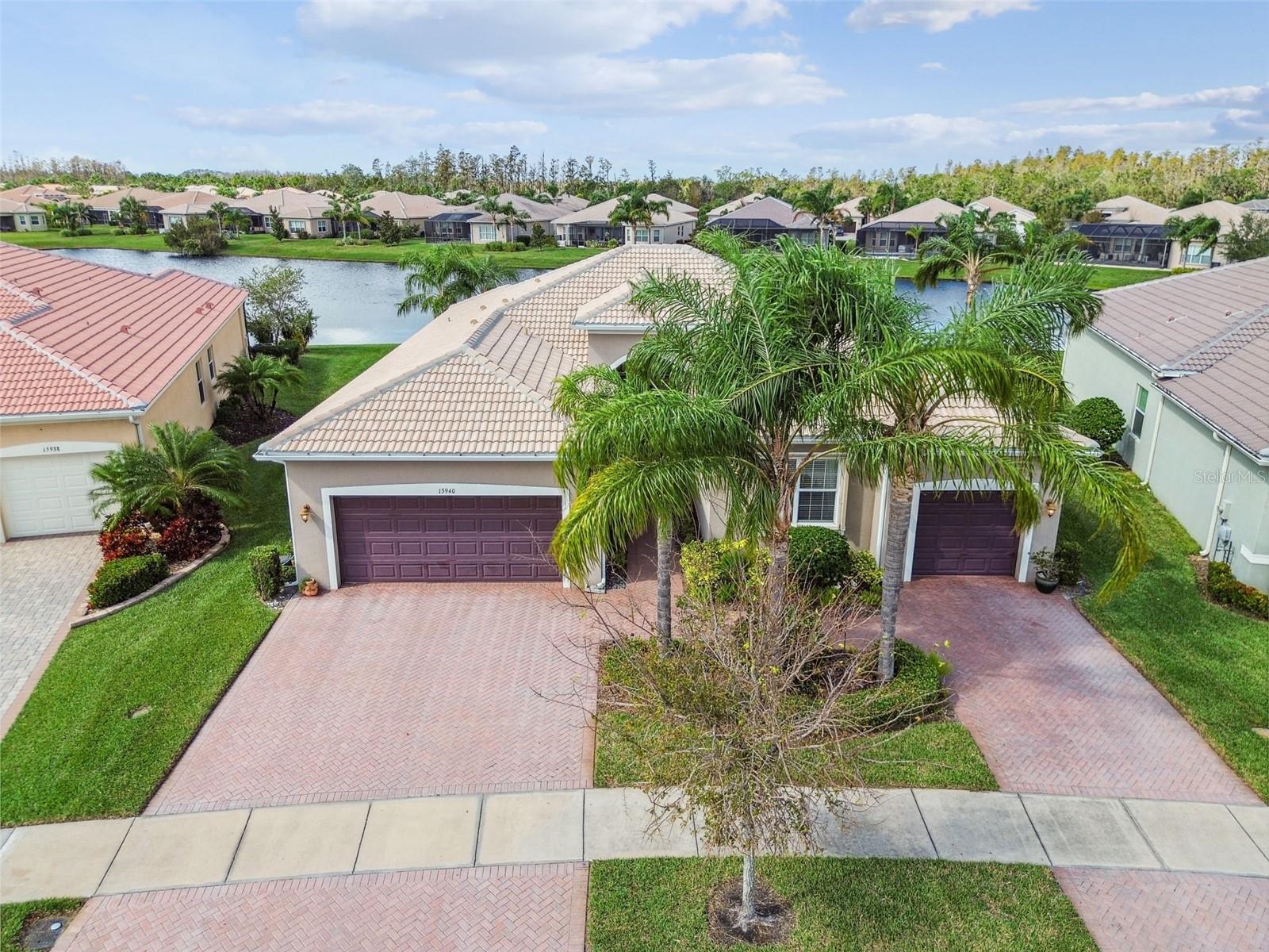 15940 CAPE CORAL DR, WIMAUMA, FL, 33598