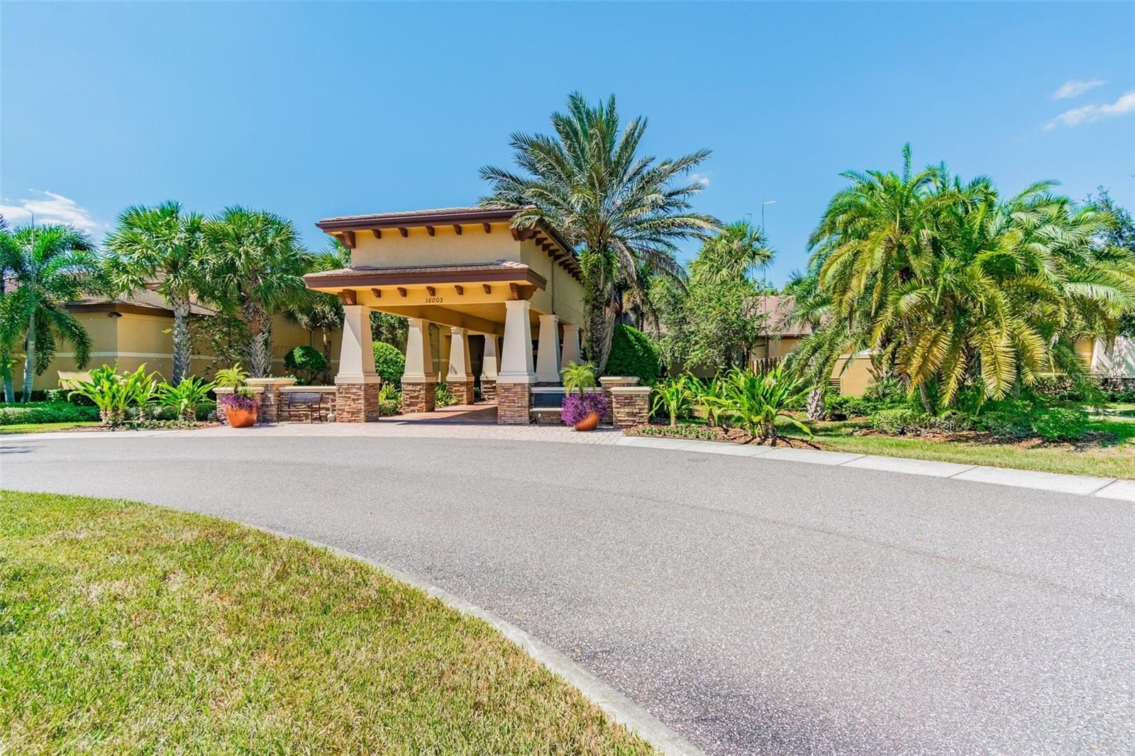 15940 CAPE CORAL DR, WIMAUMA, FL, 33598