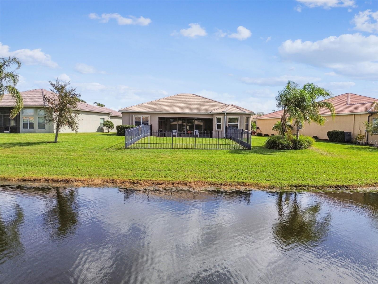 15940 CAPE CORAL DR, WIMAUMA, FL, 33598