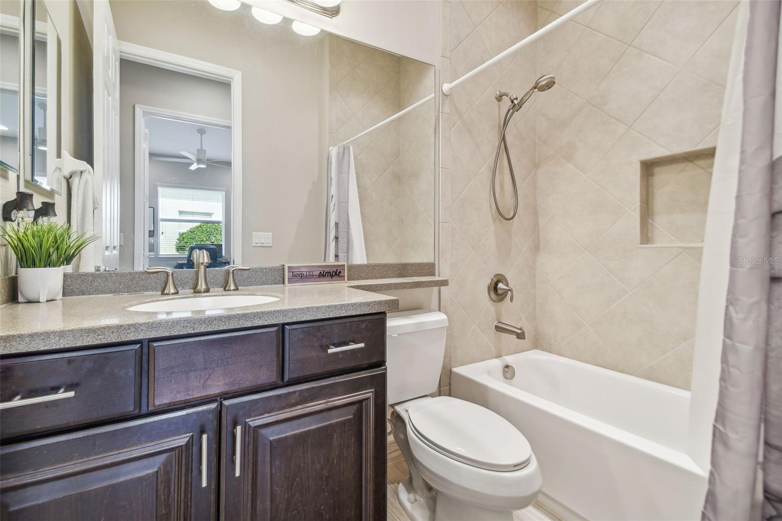 15940 CAPE CORAL DR, WIMAUMA, FL, 33598
