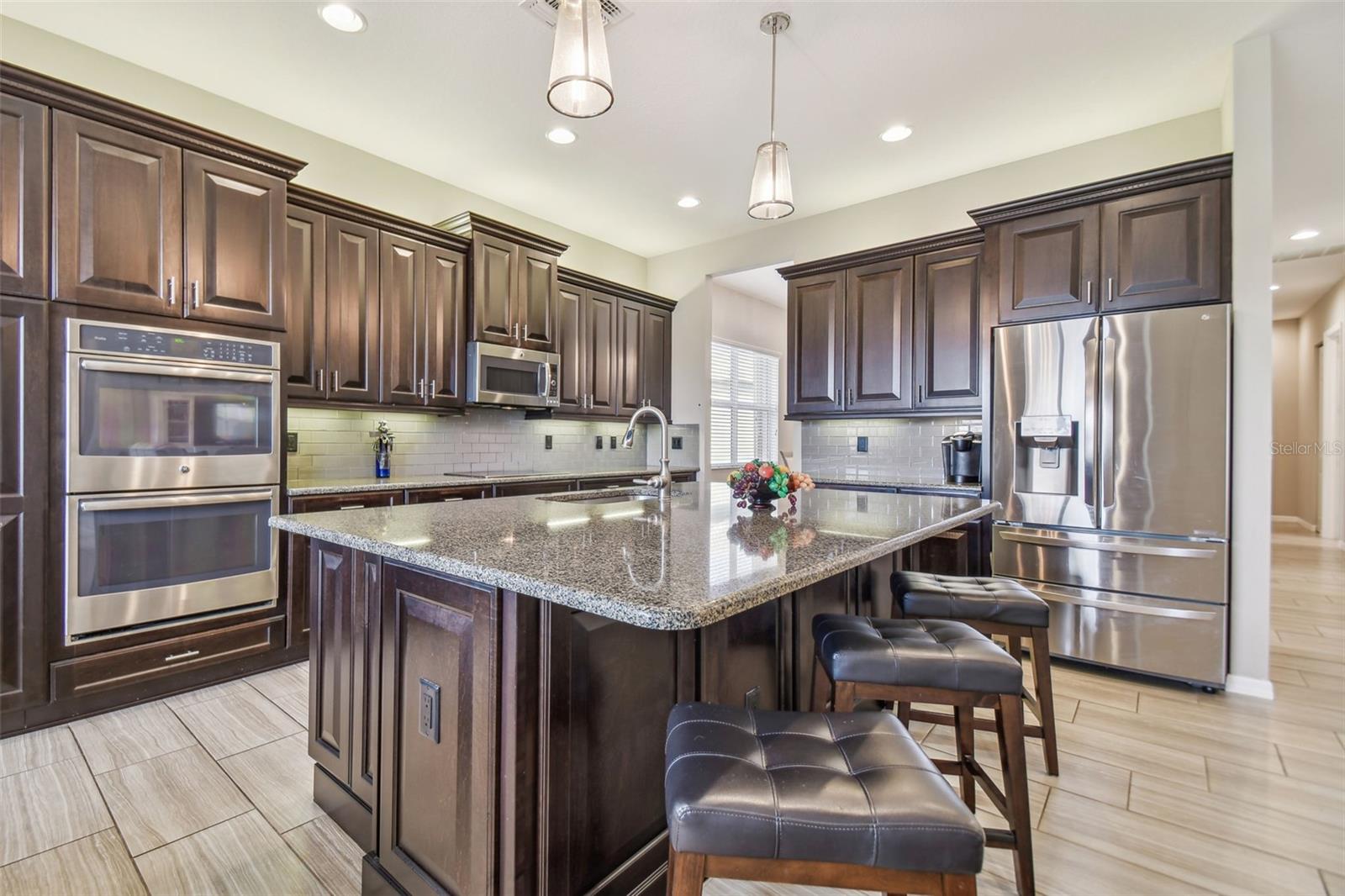 15940 CAPE CORAL DR, WIMAUMA, FL, 33598