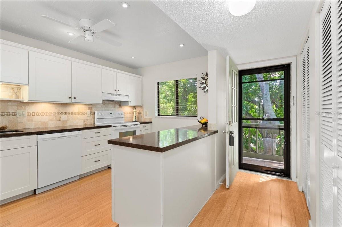 1519 PELICAN POINT DR #292, SARASOTA, FL, 34231